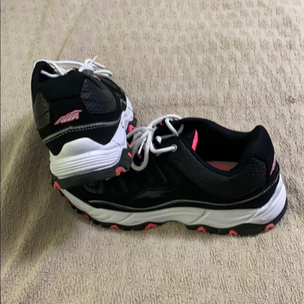 AVIA Running Shoes 9